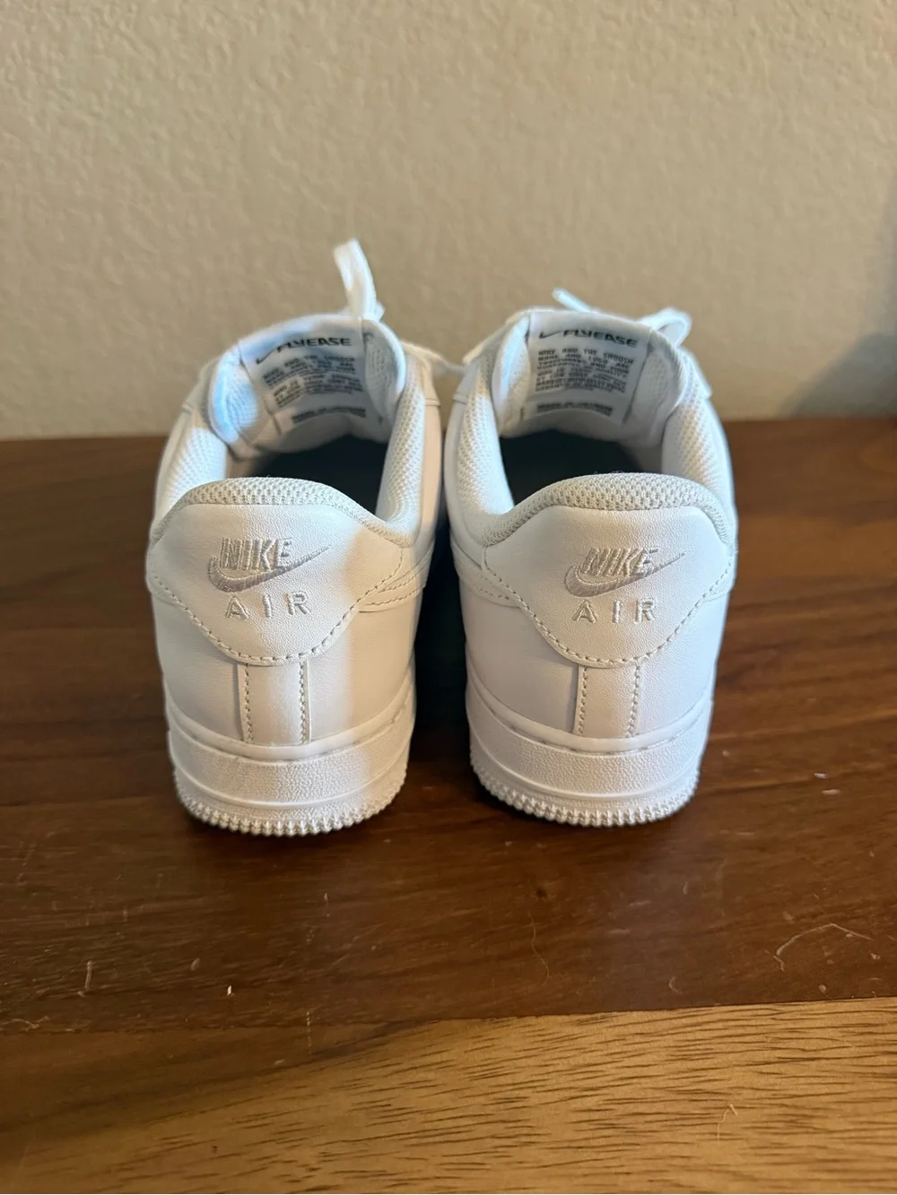 Nike Women’s Air Force One’s Size 7 White Clean - Picture 4 of 7